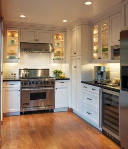 کابینت آشپزخانه های کوچک با رنگ مناسب